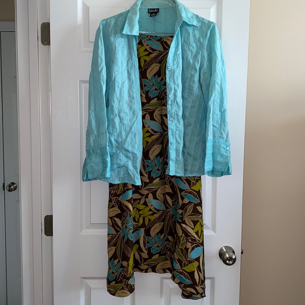Size 16 long sleeve shirt and skirt